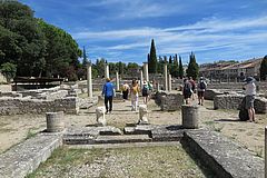 Abbildung 3: : Besichtigung des antiken Vasio, Vaison-la-Romaine (Foto: P-A. Schwarz).