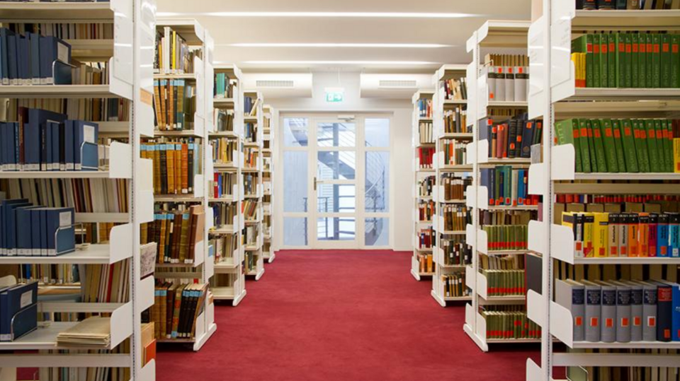 Bücherregale Bibliothek