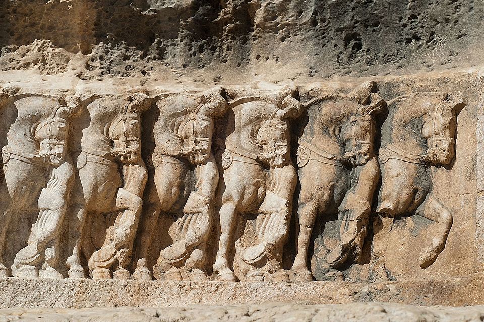 Felsreliefs in der Nähe der Stadt Bishapur